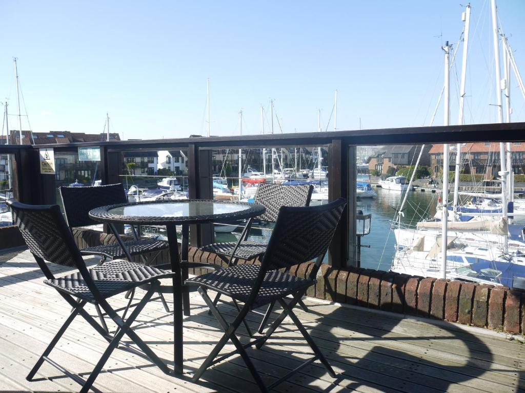 Boathouse Hotel Hythe  Εξωτερικό φωτογραφία