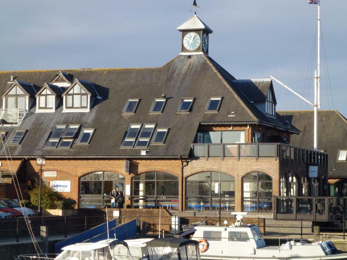 Boathouse Hotel Hythe  Εξωτερικό φωτογραφία