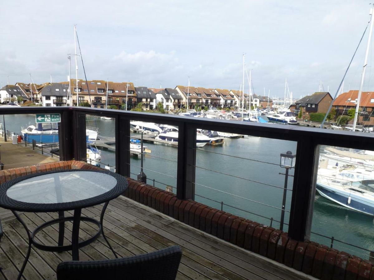 Boathouse Hotel Hythe  Εξωτερικό φωτογραφία